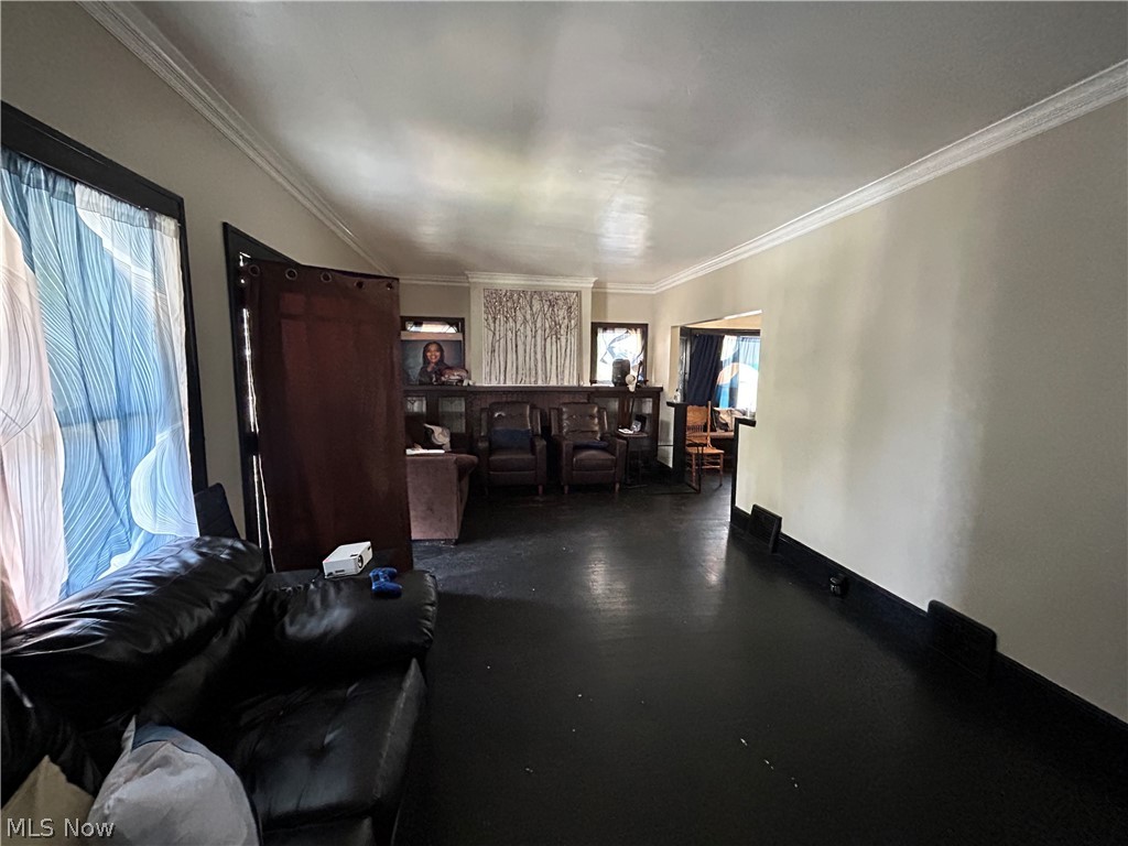 1467 E 173rd Street Cleveland OH 44110