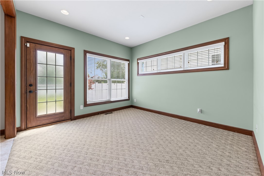 8458 Sandbridge Street NW Massillon OH 44646