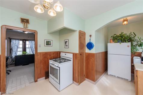 5601 Delora Avenue Cleveland OH 44144