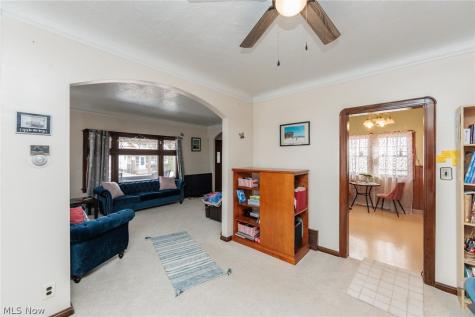 5601 Delora Avenue Cleveland OH 44144