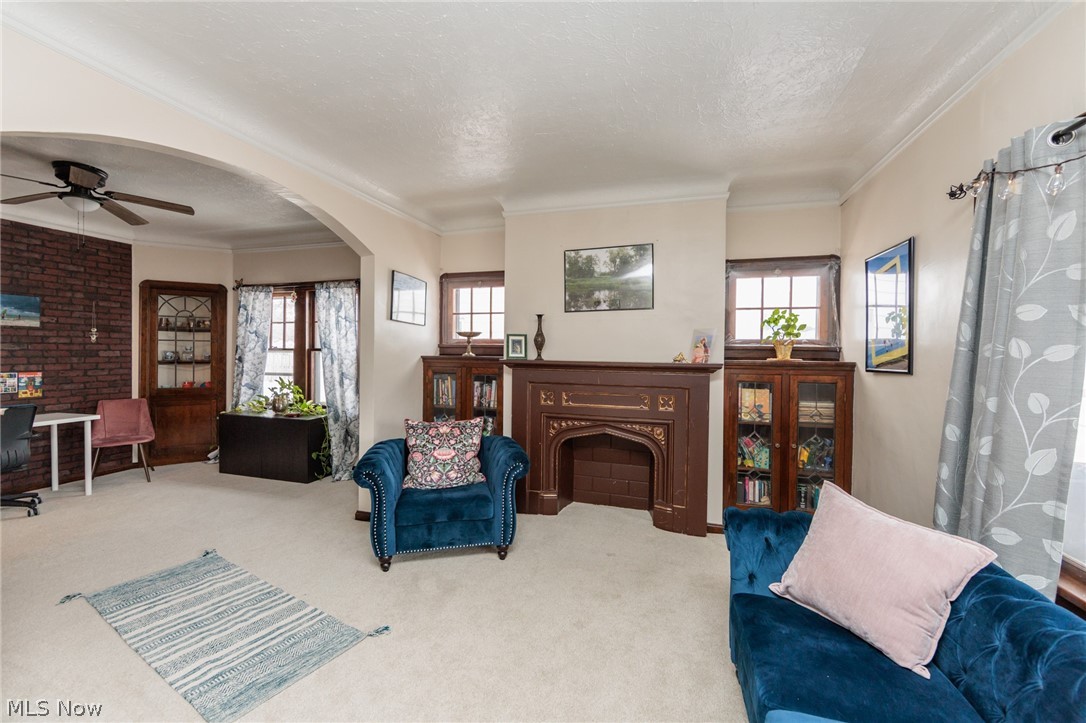 5601 Delora Avenue Cleveland OH 44144