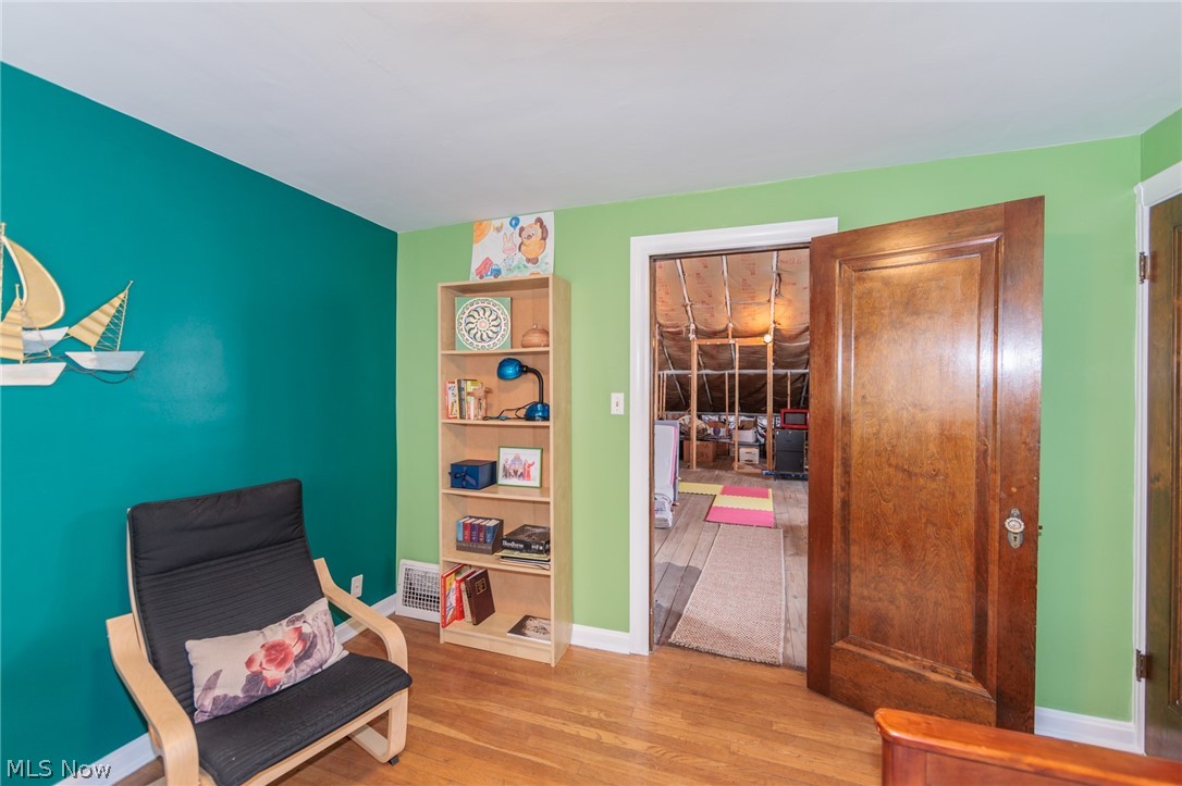 5601 Delora Avenue Cleveland OH 44144