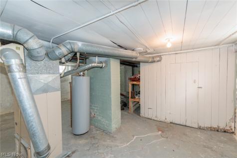 5601 Delora Avenue Cleveland OH 44144