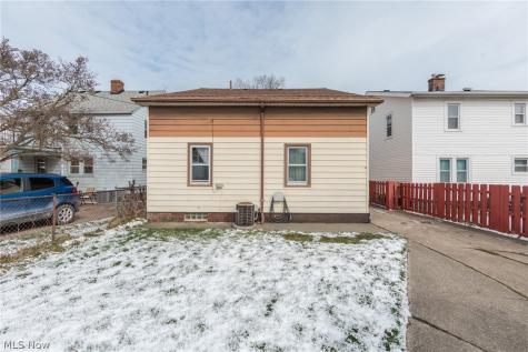5601 Delora Avenue Cleveland OH 44144