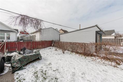 5601 Delora Avenue Cleveland OH 44144