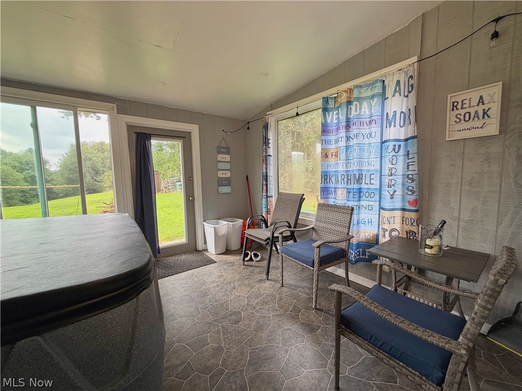 15911 Johnson Road Lisbon OH 44432