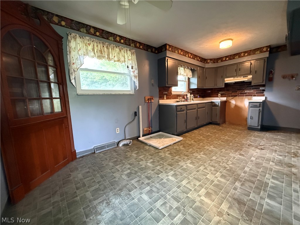 15909 Gar Highway Montville OH 44064