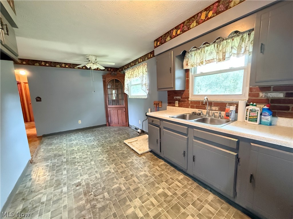 15909 Gar Highway Montville OH 44064