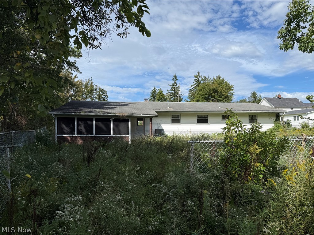 15909 Gar Highway Montville OH 44064