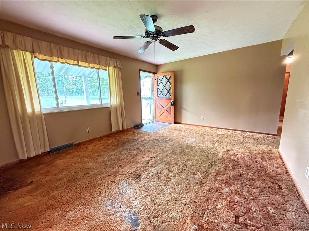 15909 Gar Highway Montville OH 44064