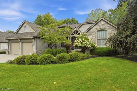411 Stonebridge Drive Amherst OH 44001