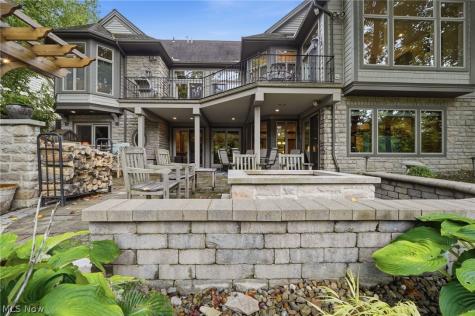 411 Stonebridge Drive Amherst OH 44001