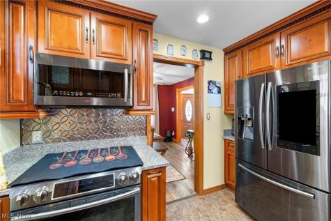 6110 Brookside Drive Cleveland OH 44144