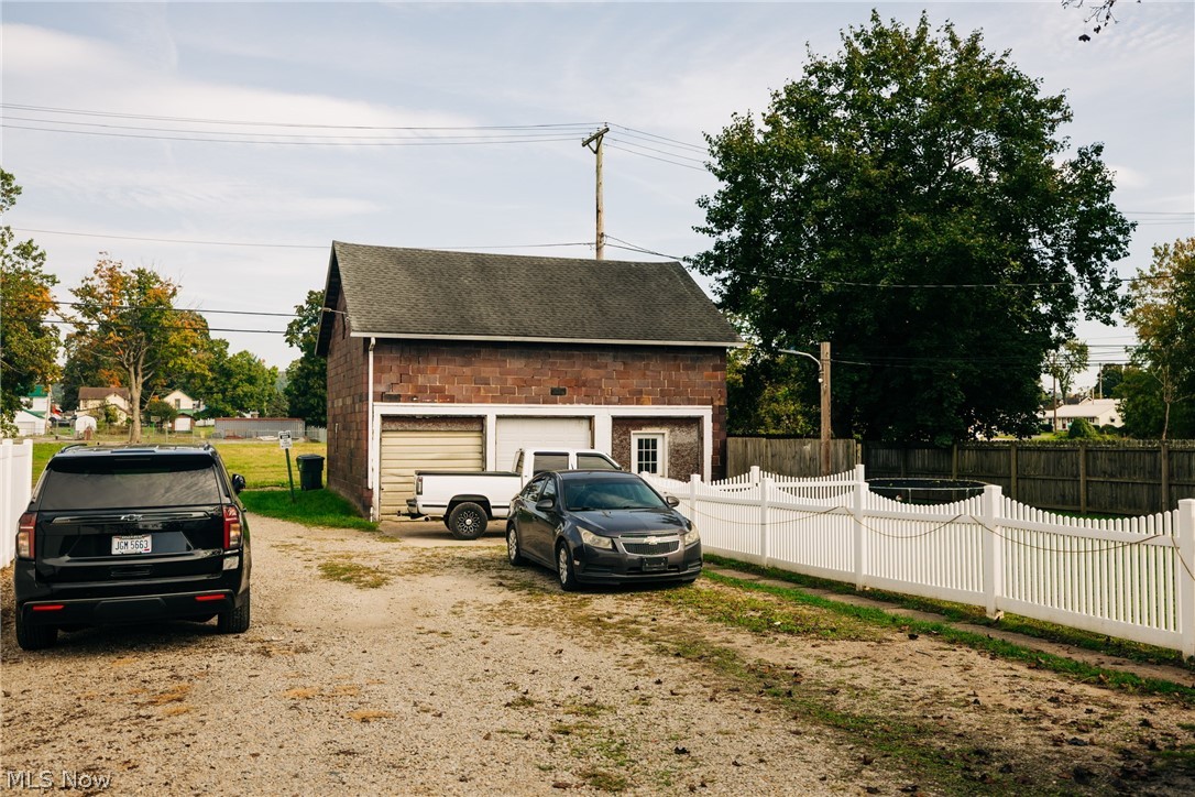 424 S 4th Street Coshocton OH 43812