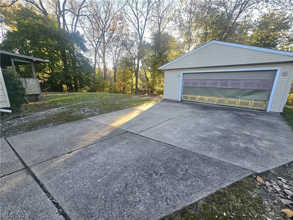 7670 Sleepy Hollow Drive Parma OH 44130