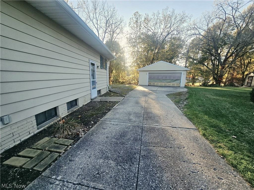 7670 Sleepy Hollow Drive Parma OH 44130
