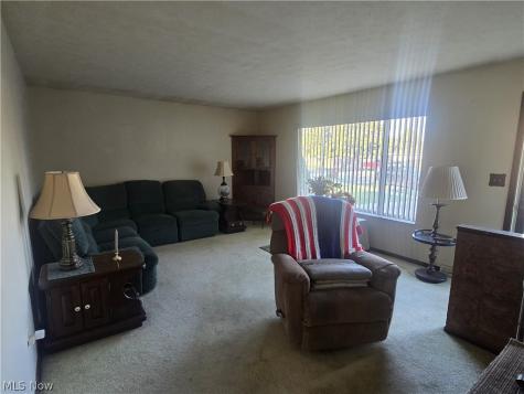7670 Sleepy Hollow Drive Parma OH 44130