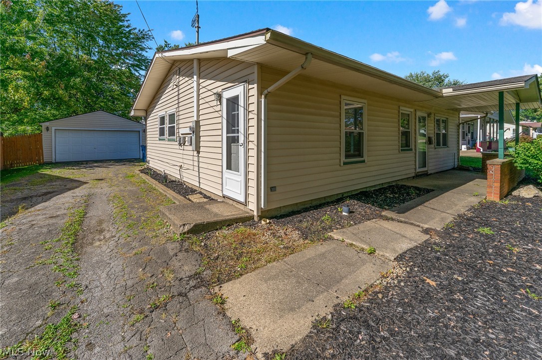 2531 Chestnut Street Girard OH 44420