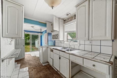 3576 W 135th Street Cleveland OH 44111