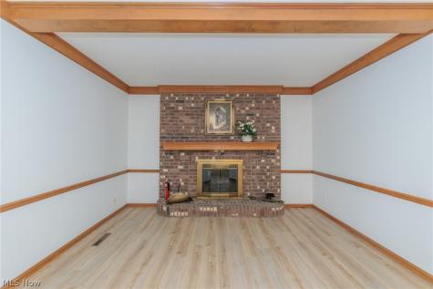 6624 Springdale Drive Middleburg Heights OH 44130