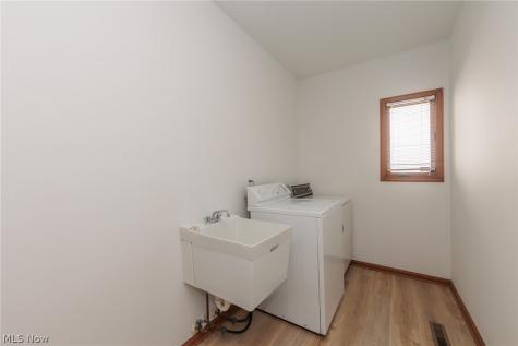 6624 Springdale Drive Middleburg Heights OH 44130