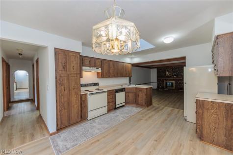 6624 Springdale Drive Middleburg Heights OH 44130