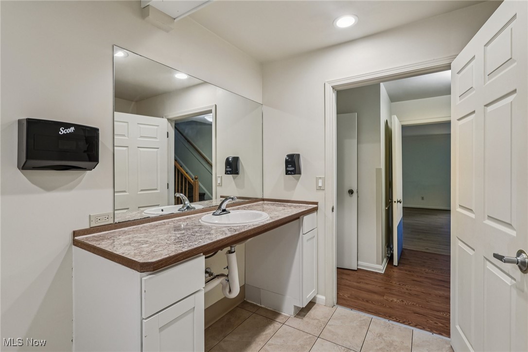 9999 W Ridgewood Drive Parma Heights OH 44130