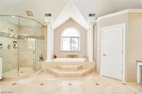 4705 Barnsleigh Drive Bath OH 44333