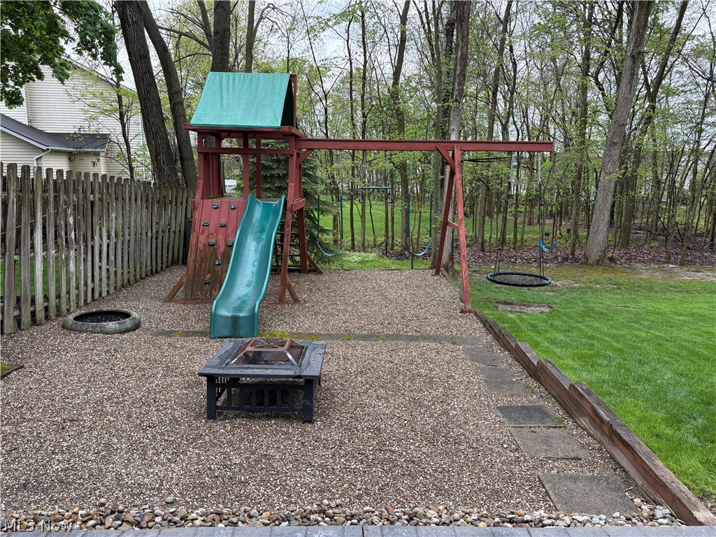 14193 Fernwood Circle Strongsville OH 44136