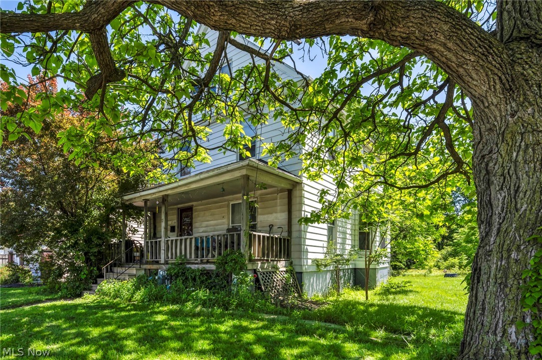 1716 Middle Avenue Elyria OH 44035