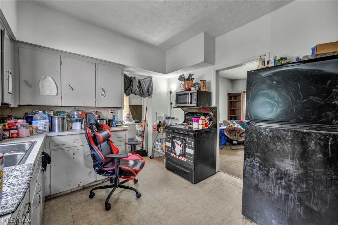 1716 Middle Avenue Elyria OH 44035