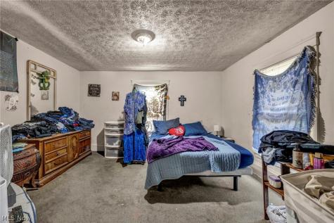 1716 Middle Avenue Elyria OH 44035
