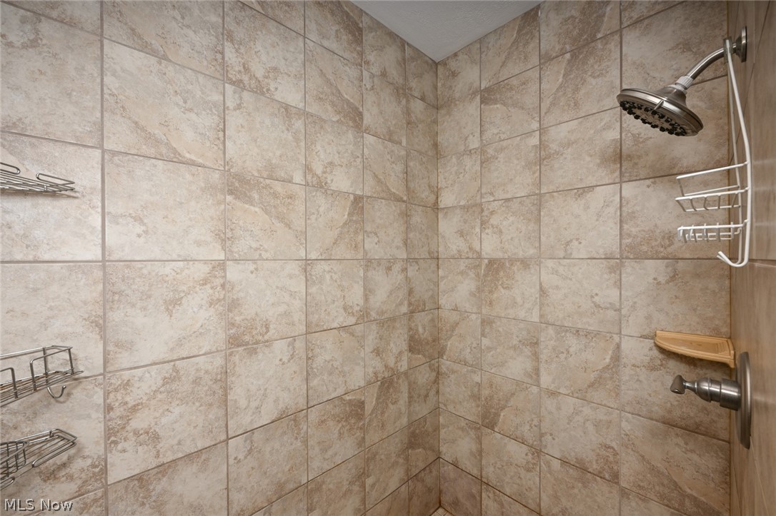 12345 Stafford Road Chagrin Falls OH 44023
