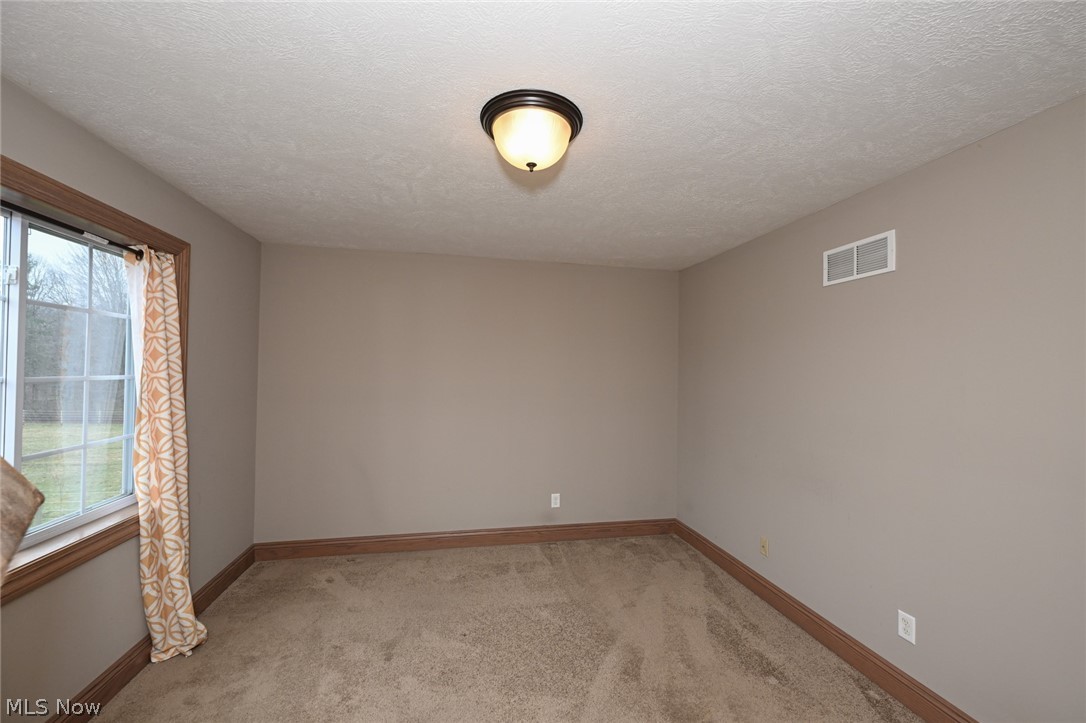 12345 Stafford Road Chagrin Falls OH 44023