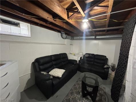 3834 W 116th Street Cleveland OH 44111