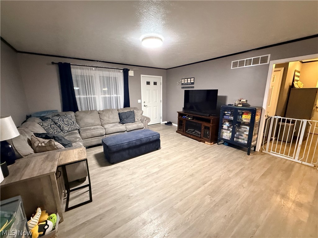 1412 Dover Avenue Dover OH 44622