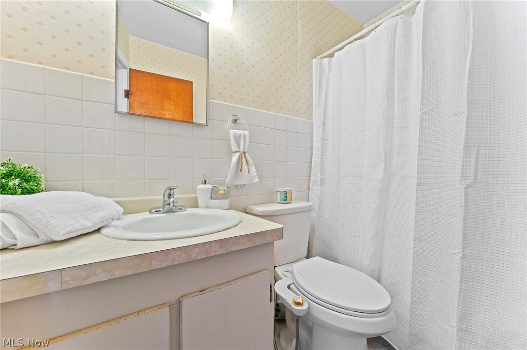 156 S Roanoke Avenue Austintown OH 44515