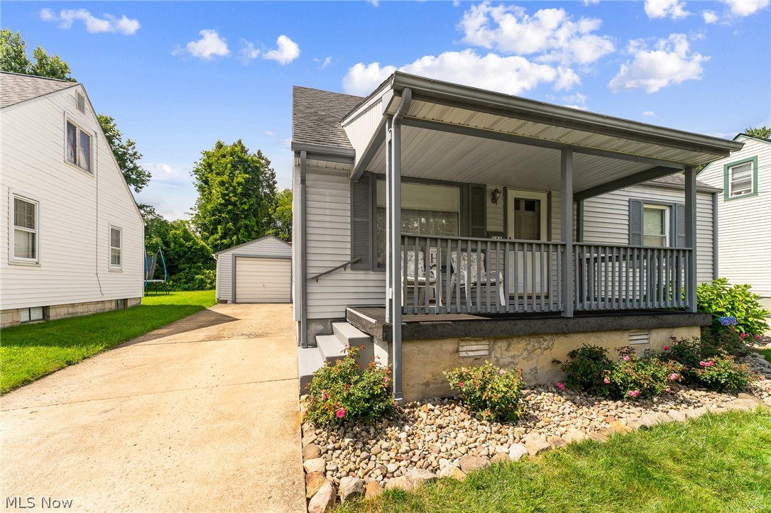 156 S Roanoke Avenue Austintown OH 44515