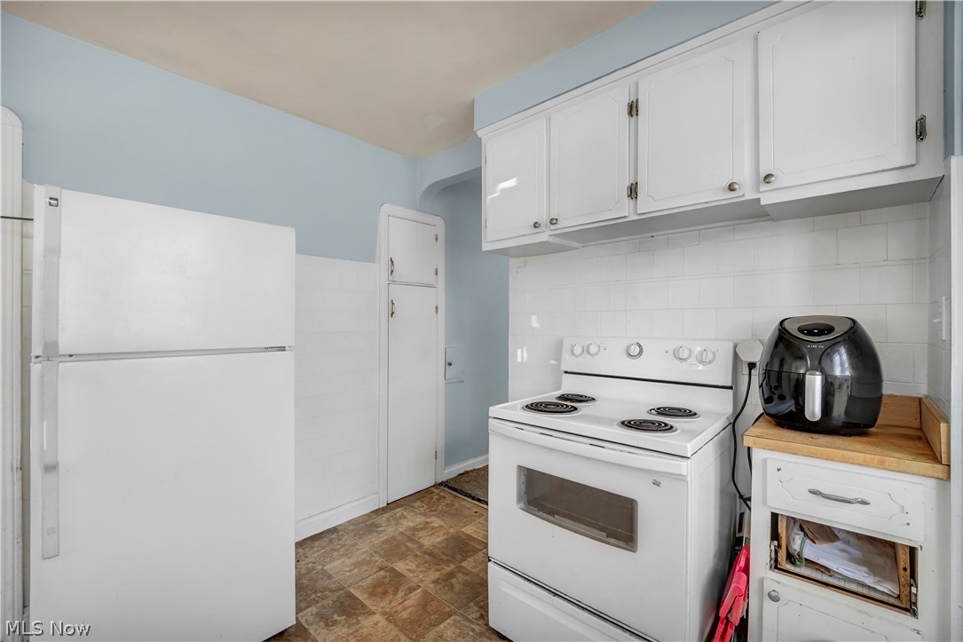 4932 E 110th Street Garfield Heights OH 44125