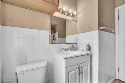 4932 E 110th Street Garfield Heights OH 44125