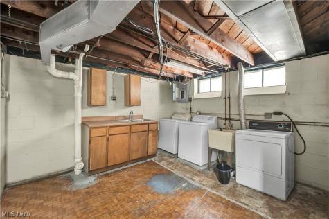 4932 E 110th Street Garfield Heights OH 44125
