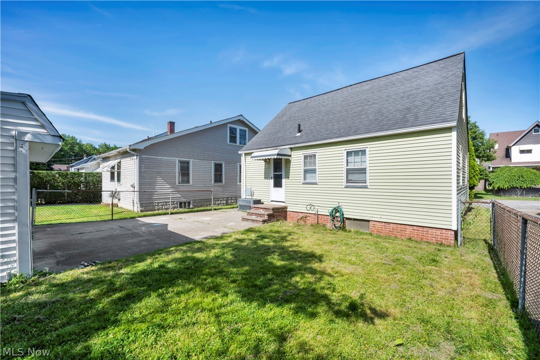 4932 E 110th Street Garfield Heights OH 44125