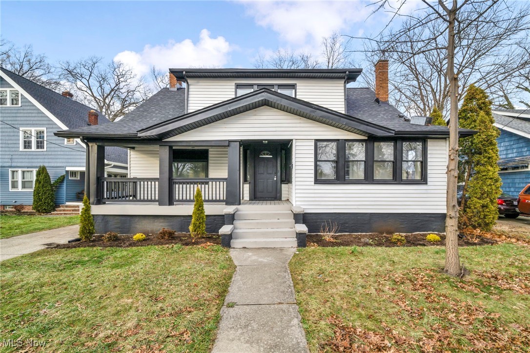 17512 Allien Avenue Cleveland OH 44111
