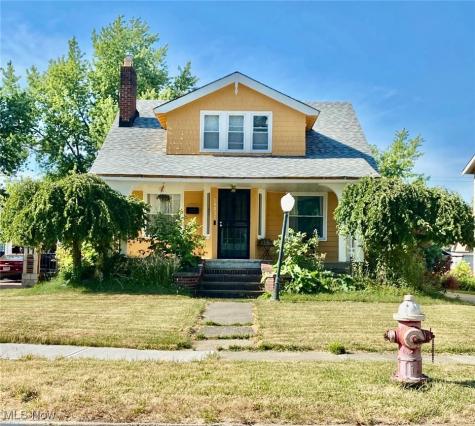 19031 Locherie Avenue Euclid OH 44119