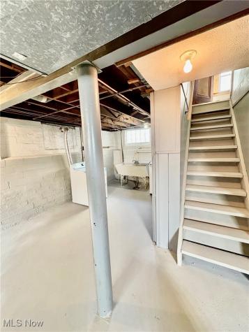 19031 Locherie Avenue Euclid OH 44119