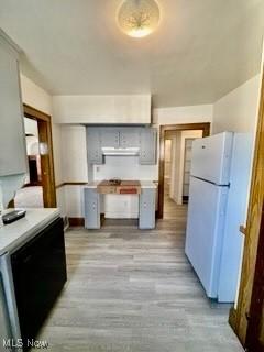 19031 Locherie Avenue Euclid OH 44119