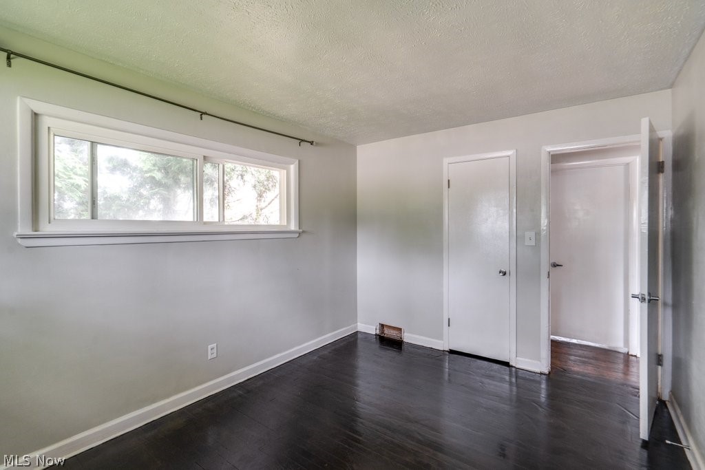 5833 Stumph Road Parma Heights OH 44130