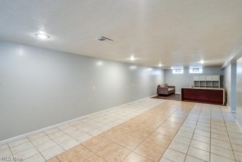 5833 Stumph Road Parma Heights OH 44130