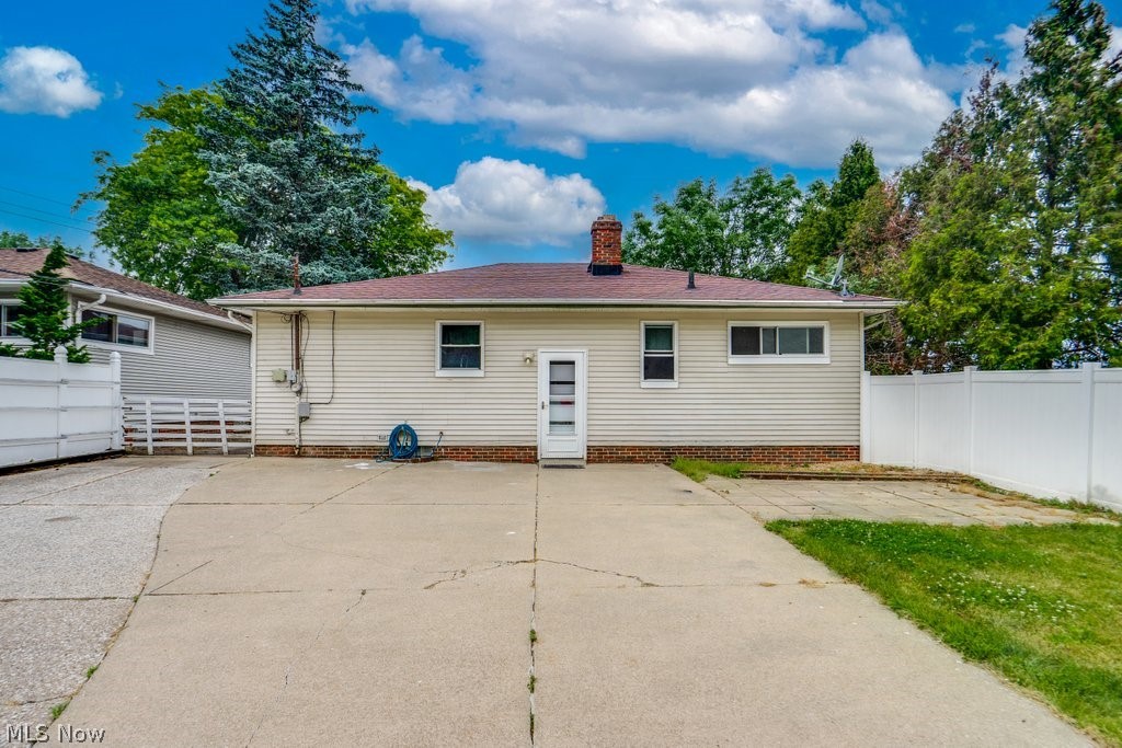 5833 Stumph Road Parma Heights OH 44130