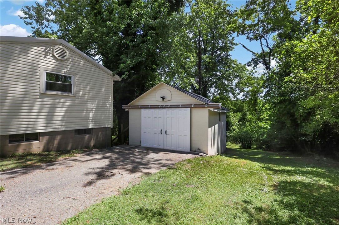 86 Van Sant Street Zanesville OH 43701